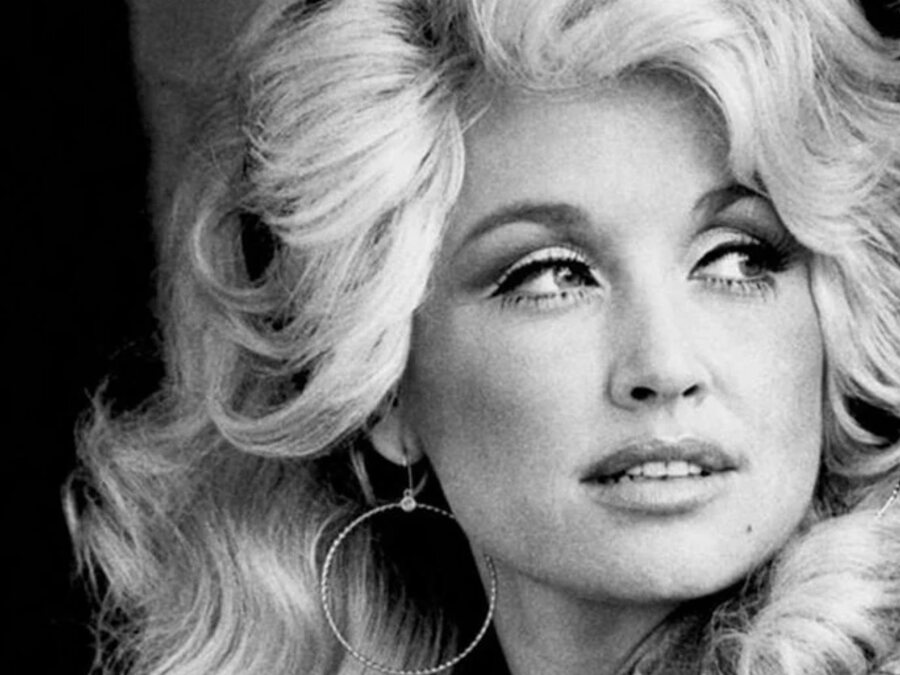 El mundo electrónico rinde homenaje a Dolly Parton